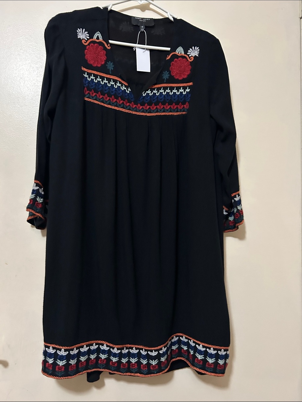Romeo & Juliet Couture Black Long Sleeve Embroidered Boho Dress with Red Accents